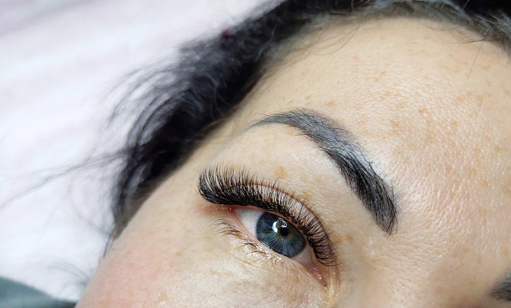 Lash extensions macro eye
